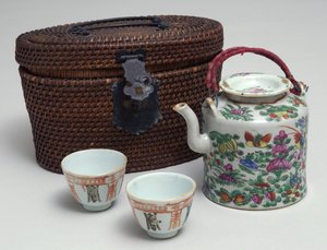 Japans theeservies met rieten draagtas, ca. 1850 door Japanese School