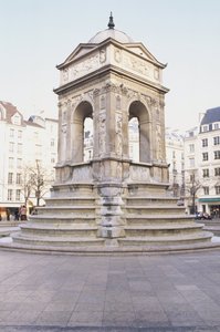 Parijs, Fontaine des Innocents, stenen fontein met trappen door Jean and Lescot Pierre Goujon