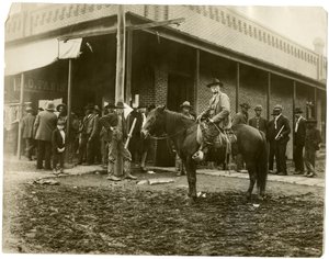 Straatscène in Arkansas door Jessie Tarbox Beals