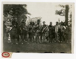 Columbia Lawn Fete, Iroquois Indianen door Jessie Tarbox Beals