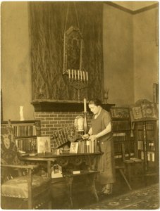 Fanny Hurst, c.1909-28