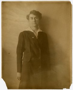 Frances Maule, c.1905-40 door Jessie Tarbox Beals