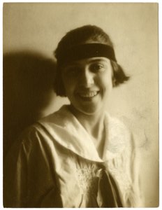 Helen Rehber of Rehler, ca. 1905-40 door Jessie Tarbox Beals