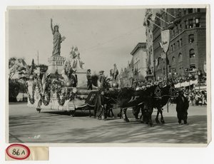 Historische Parade Float Nr 53: Vrijheidsbeeld door Jessie Tarbox Beals