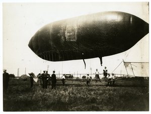 Leo Stevens door Jessie Tarbox Beals