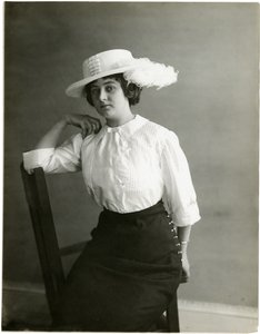 Witte zijden blouse, McCreery