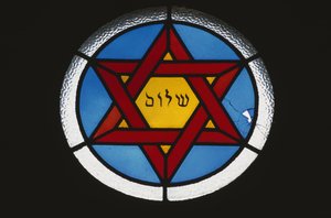 Raam uit een Joodse tombe