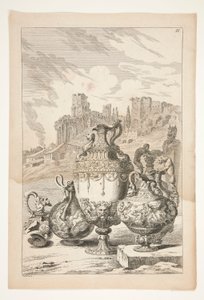 Vier vazen, een gebroken vaas, een gebroken kandelaar en een herm in een landschap met klassieke ruïnes door Joachim von Sandrart