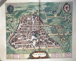 Kaart van Norcia uit Theatrum civitatum et admirandorum Italiae, gravure door Joan Blaeu