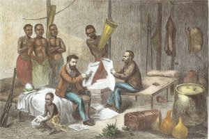 Dr. David Livingstone (1813-73) en Mr. Henry Morton Stanley (1841-1904) Ontvangen Kranten in Centraal-Afrika, gegraveerd door Pearson (later ingekleurd)