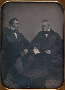 Twee oudere mannen in gesprek