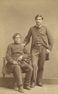 Wharepapa en Horomona Te Atua (Solomon de God) c.1863 (albumine print) door John Beattie