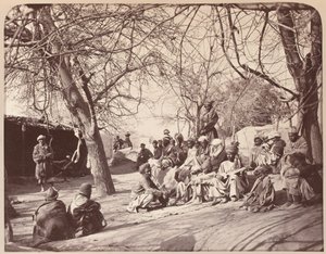 Een Straatscène in de Stad Jalalabad, 1878 door John Burke