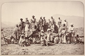 Afridi-piket bij Jumrood, Khyber en Rotass in de verte, ca. 1879