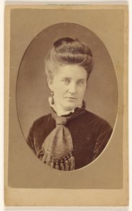 [Ongeïdentificeerde vrouw, gedrukt in quasi-ovale stijl]. door John James Abbott