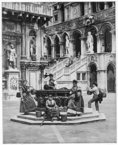 Binnenplaats van het Hertogelijk Paleis, Venetië, eind 19e eeuw door John L. Stoddard