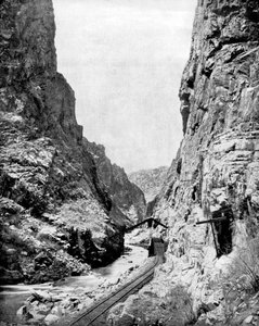 Royal Gorge, Colorado, VS, 1893 door John L. Stoddard