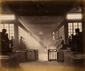 Wah Lum Chu, Kanton (tegenwoordig: Hualin-tempel 华林寺) door John Thomson