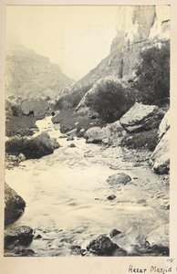 Razavi Khorasan Provincie, Iran, ca. 1908 (zw/w foto) door John Williams Watson
