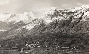 Mount Rombon (zwart-wit foto) door Josef Zohles