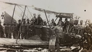 Album "Meine weltkriegs - Erinnerungen South-West Front (Karinthië, Italië, Zuid-Tirol) 31/03/1915-12/11/1918 - Josef Zohles Wenen": Oostenrijkse soldaten met een mi door Josef Zohles