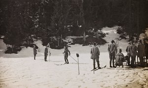 Album "Meine weltkriegs - Erinnerungen South-West Front (Karinthië, Italië, Zuid-Tirol) 31/03/1915-12/11/1918 - Josef Zohles Wenen": soldaten op ski