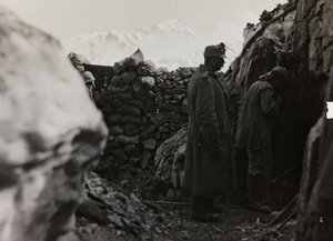 Album "Meine weltkriegs - Erinnerungen South-West Front (Karinthië, Italië, Zuid-Tirol) 31/03/1915-12/11/1918 - Josef Zohles Wien": soldaten in de loopgraven