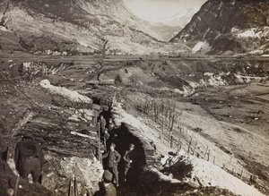 Album "Meine weltkriegs - Erinnerungen Zuidwestfront (Karinthië, Italië, Zuid-Tirol) 31/03/1915-12/11/1918 - Josef Zohles Wien": loopgraaf door Josef Zohles