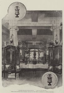 China uit het Victoriaanse tijdperk, inclusief vaas geleend door de koningin, tentoongesteld bij Messers Phillips