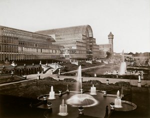 Het Crystal Palace in Londen: de tuinen en fonteinen, ca. 1870 door Joseph Paxton