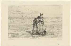 Kinderen spelend met een scheepje aan het strand