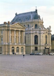 De Chapelle Royale voltooid door Robert de Cotte, begonnen in 1699 naar plannen uit 1689, ingewijd in 1710