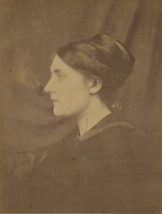 [Onbekende Vrouw in Profiel] door Julia Margaret Cameron