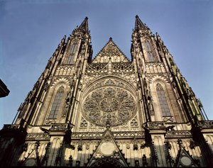 Gevel van de kathedraal van St. Vitus door Kamil and Mocker, J. Hilbert