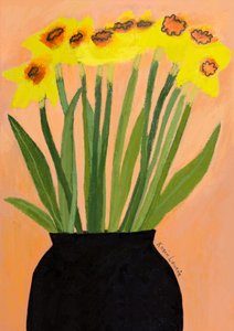 Gele narcissen in een zwarte vaas