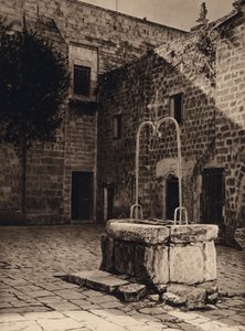 Nazareth, Bron in de binnenplaats van de Kerk van de Aankondiging