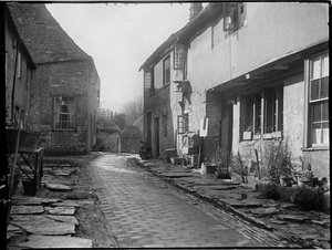 Old George Yard, Burford, Oxfordshire, 22 Apr 1924 - 06 May 1924 door Katherine Jean Macfee
