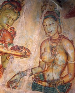 Apsaras, hemelse nimf die bloemen aanbiedt, fresco, versterkte citadel van Sigiriya (UNESCO Werelderfgoedlijst) door Alec Hunter