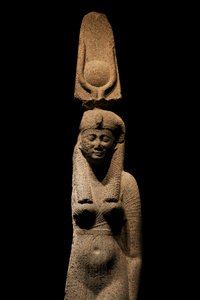 Cleopatra; De zoektocht naar de laatste koningin van Egypte; Tentoonstellingscatalogus; pagina 107; Cleopatra, 2011 (foto) door Kenneth Garrett