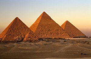 Oude Koninkrijk van Egypte; Piramides; Giza Plateau; Giza; Egypte door Kenneth Garrett