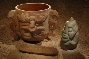 Maya; Maya Muurschilderingen; San Bartolo; Guatemala; Dr. Bill Saturno, 2002 (foto) door Kenneth Garrett