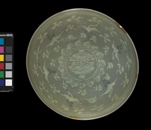 Kom met kraanvogels en wolken, ca. 1150-1200