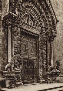 Italië: Altamura, Puglie, Cattedrale door Kurt Hielscher