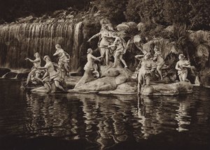 Italië: Caserta, Gruppo di Diana, in het park door Kurt Hielscher