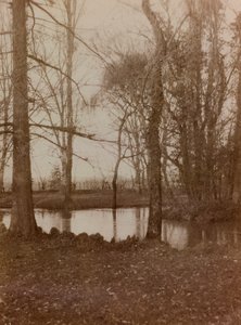 Album van de Eerste Wereldoorlog in Friuli-Venezia Giulia: de vijver in het park van Villa Brazza, Oorlogshospitaal nr. 17, Soleschiano Manzano