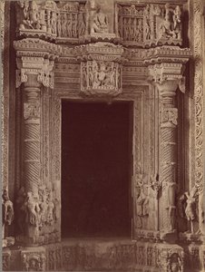 Binnen deur Sas Bahu Tempel, Gwalior door Lala Deen Dayal