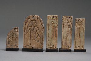 Plaquettes van Maat, Nephthys en zonen van Horus, Late Dynastieke Periode