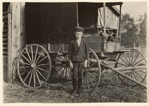 [Orley Shrouce, 10 jaar oud, 8 Ozark Mill, Gastonia, North Carolina]. door Lewis W. Hine