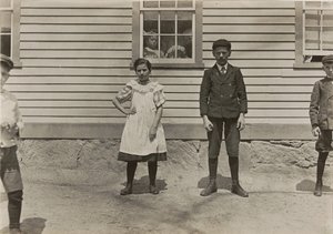 Edward St. Germain en zijn zus Delia, fabrieksarbeiders, Phoenix, Rhode Island