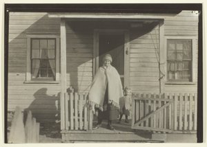 Vrouw, kind en huis van een kolenmijnwerker uit Pennsylvania door Lewis Wickes Hine